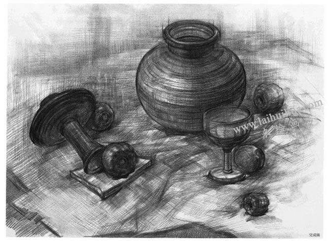 結(jié)構(gòu)素描的寫生步驟范例（陶罐及其蓋子、高腳杯、水果）：完成圖