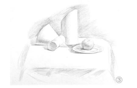 蘋果、盤子和幾何體組合素描畫法步驟03