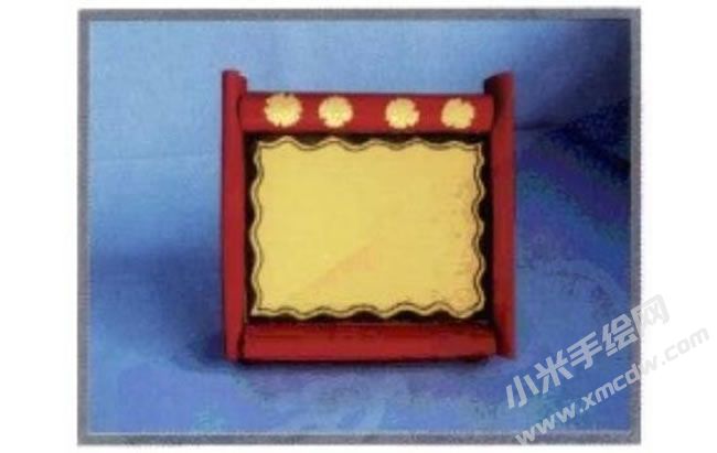 我的相冊少兒美術(shù)趣味創(chuàng)意步驟03.jpg