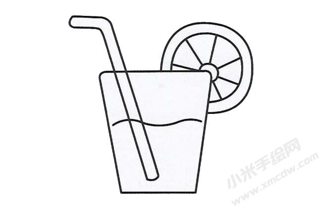 飲料簡(jiǎn)筆畫(huà)繪制步驟圖示03.jpg